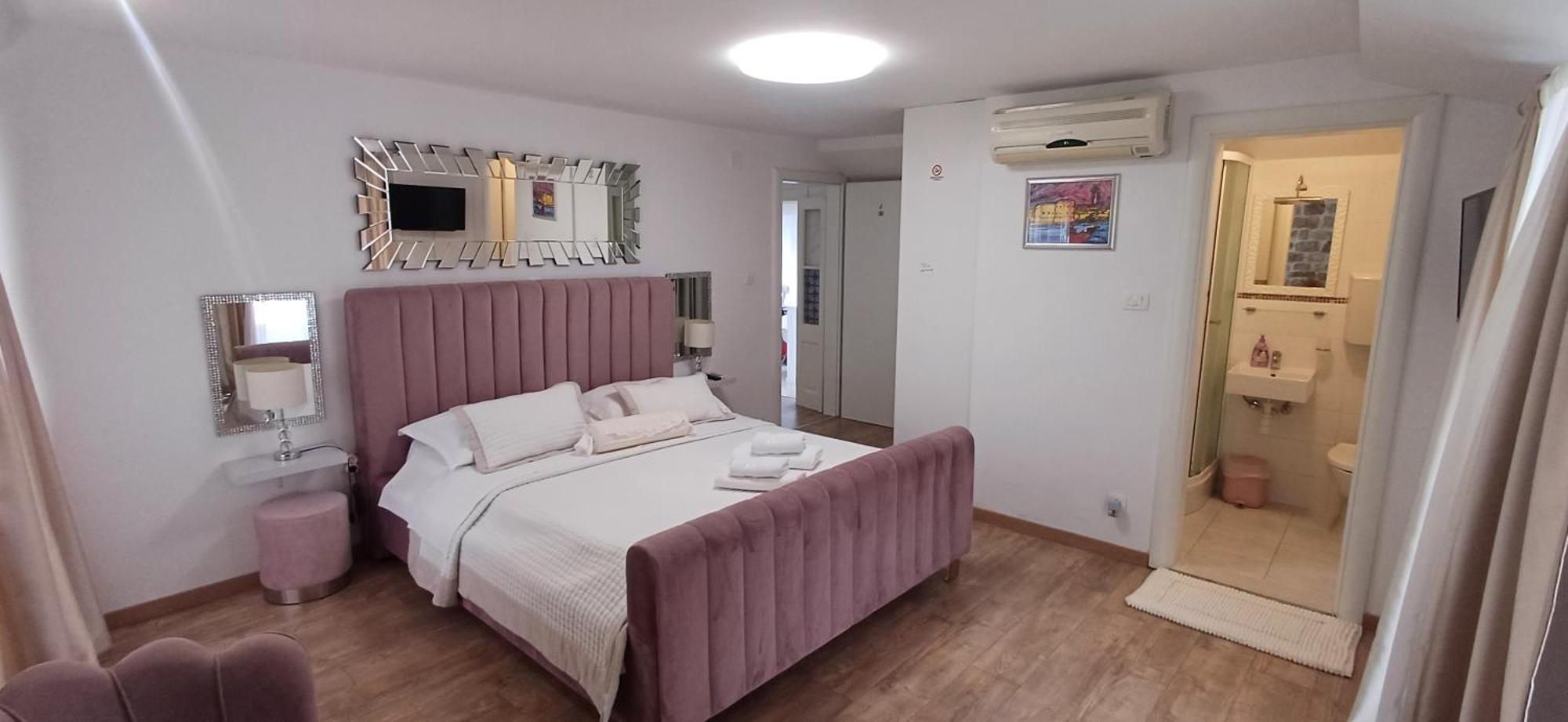 Private Apartments In Diocletians Palace Split Exterior photo